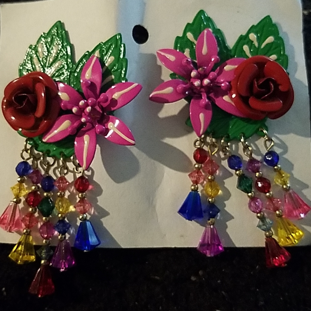 Beautiful Metal Flower Art Earrings